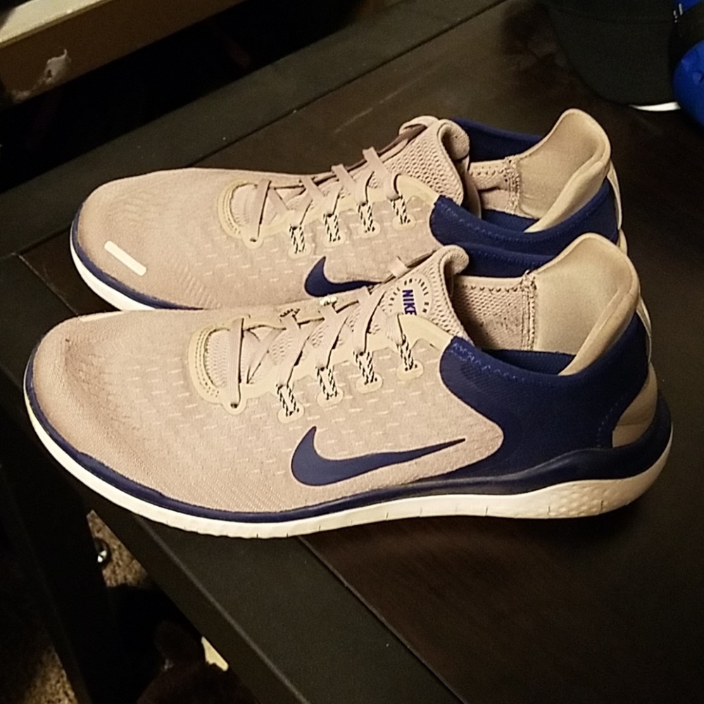 Nike free rn 2018 diffused taupe